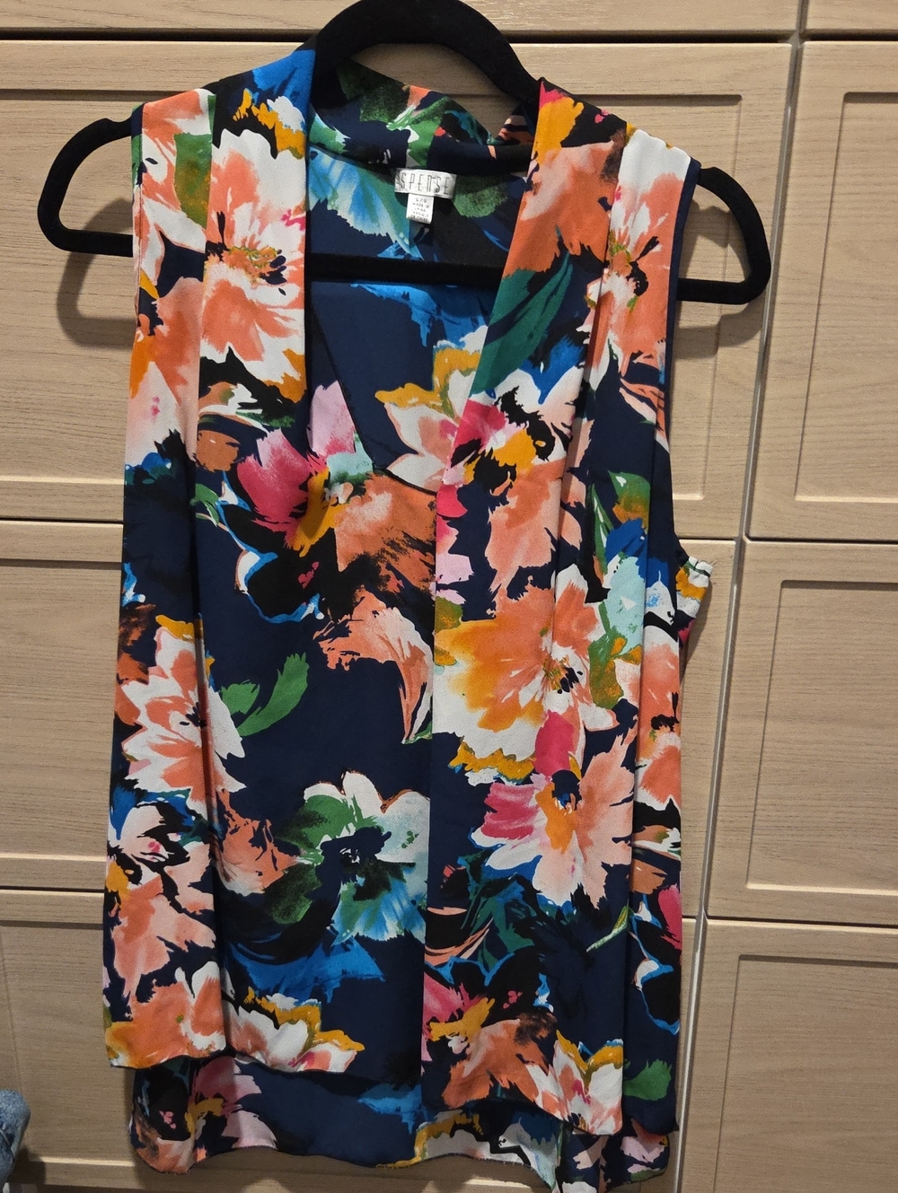 Spense Navy Floral Sleeveless V-Neck Top